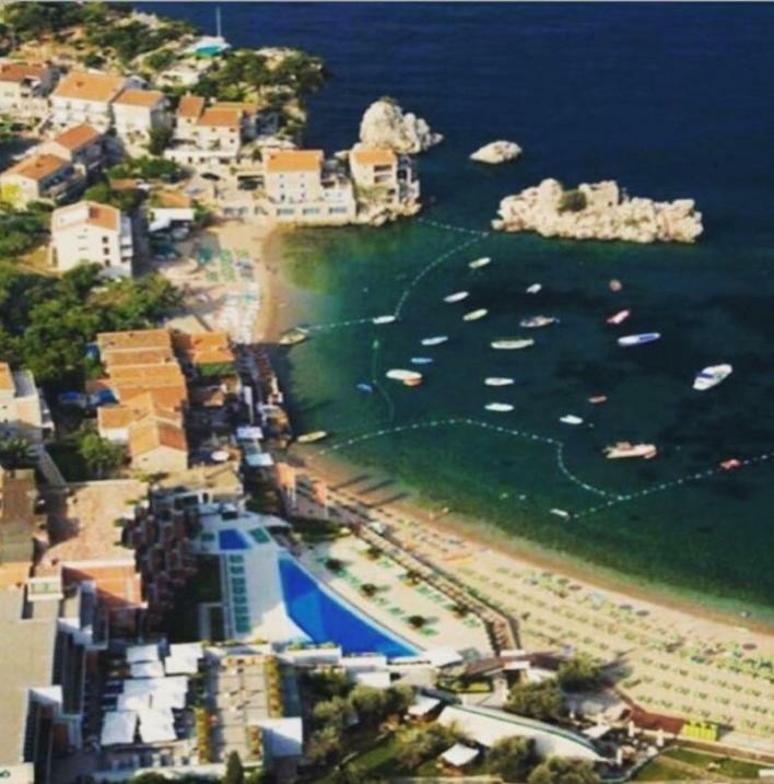 Langust - Free Parking Διαμέρισμα Sveti Stefan Εξωτερικό φωτογραφία